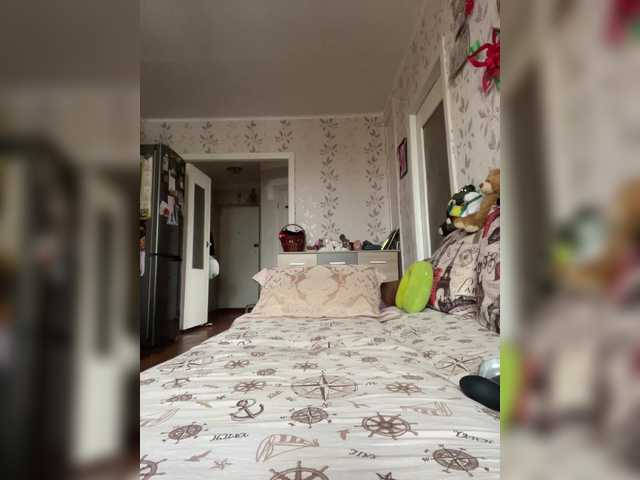 Live sex webcam photo for Alenushka888 #290786996