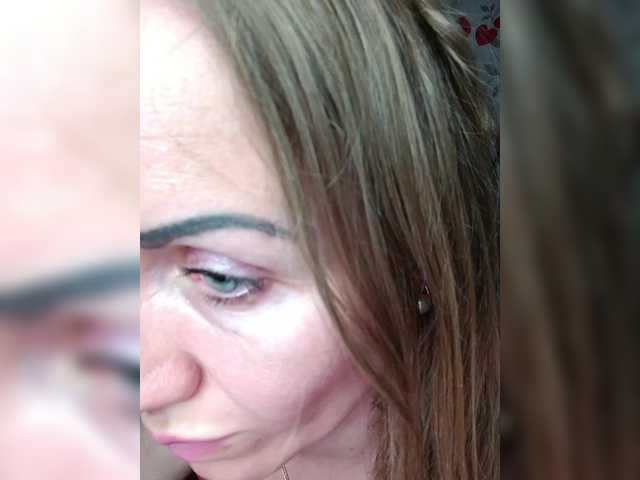 Live sex webcam photo for Alenushka888 #291194120