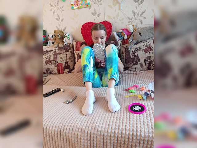 Live sex webcam photo for Alenushka888 #291204793