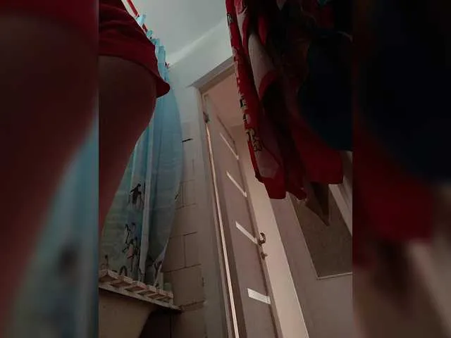 Live sex webcam photo for Alenushka888 #291561048