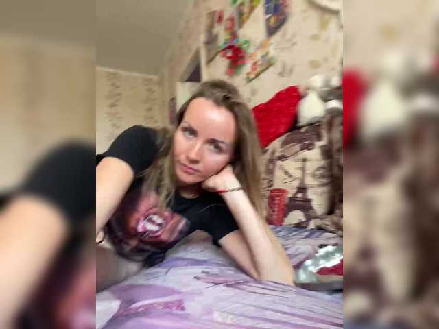 Live sex webcam photo for Alenushka888 #291583262