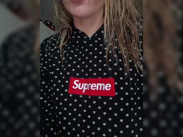 Live sex webcam photo for Alenushka888 #291993090