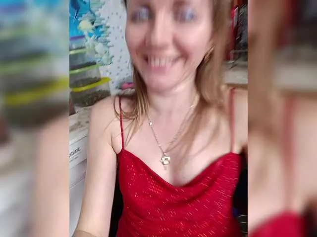 Live sex webcam photo for Alenushka888 #292362247