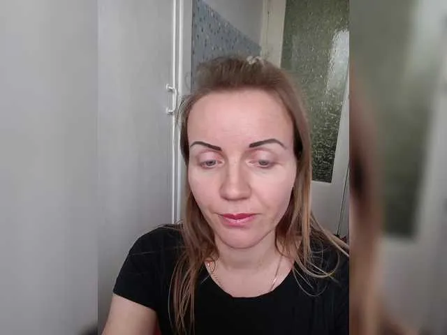 Live sex webcam photo for Alenushka888 #292429865