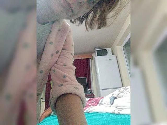 Live sex webcam photo for Alenyhka341 #277640562