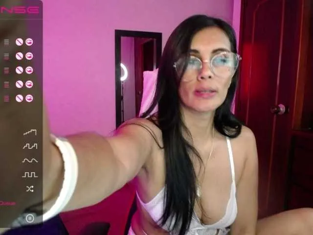 Live sex webcam photo for Alessam71 #272218922