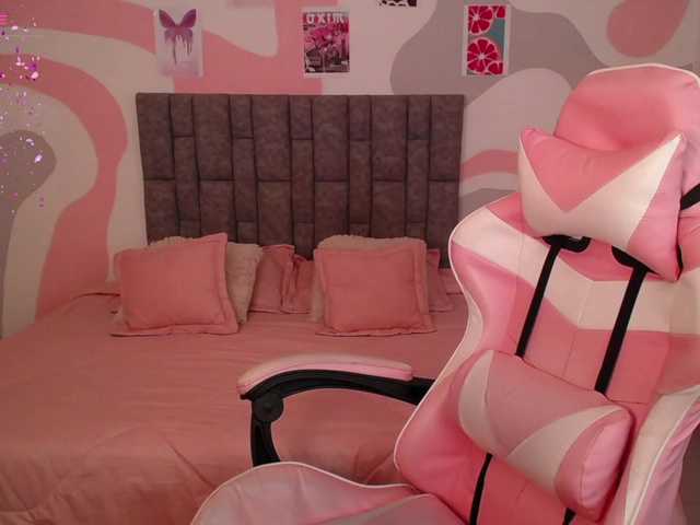 Live sex webcam photo for Alessia-Dsantis #276895480