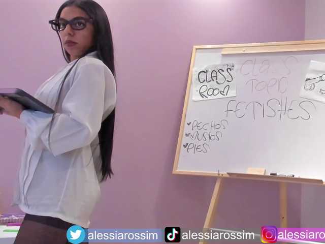 Live sex webcam photo for AlessiaRossi #273723472