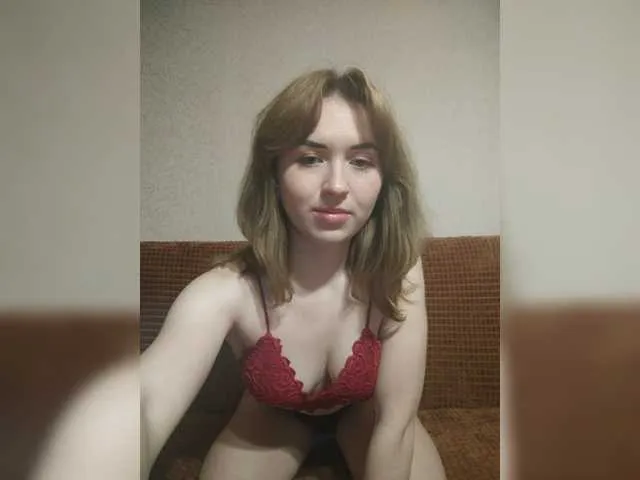 Live sex webcam photo for AlevtinnA #272098942