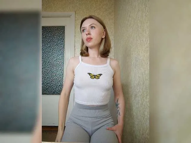 Live sex webcam photo for AlevtinnA #275843376