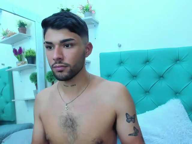 Live sex webcam photo for Alex-Bigdickk #276706227