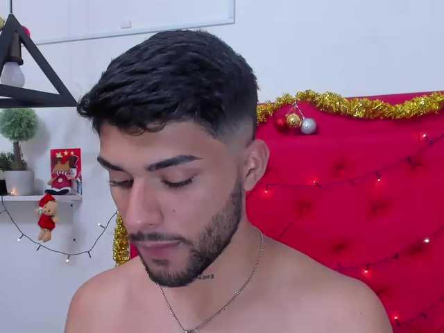 Live sex webcam photo for Alex-Bigdickk #276875753