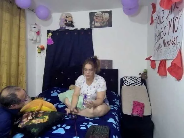 Live sex webcam photo for Alex-Karen #276062203