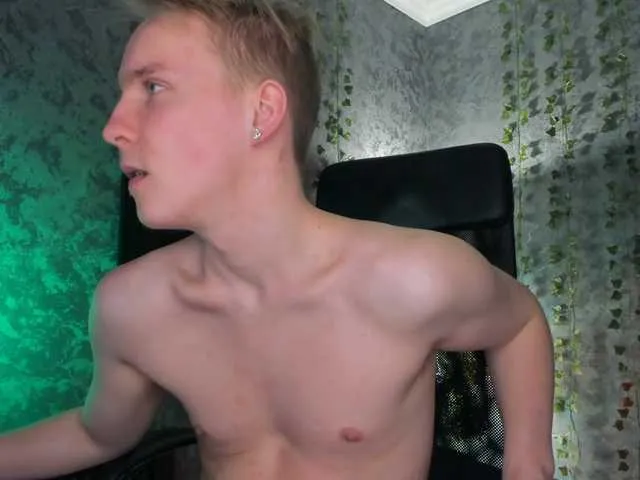 Live sex webcam photo for Alex-Sweet #292328985