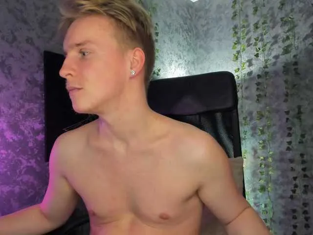 Live sex webcam photo for Alex-Sweet #292382942