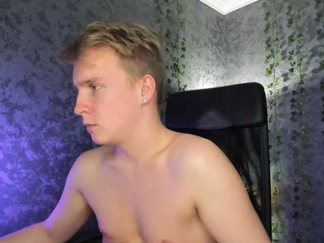 Live sex webcam photo for Alex-Sweet #292470786