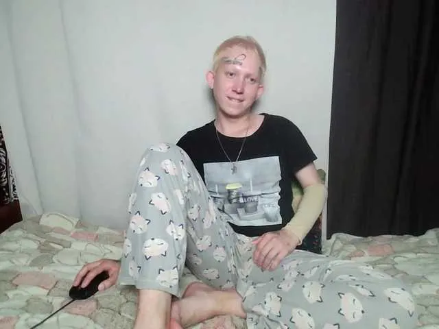 Live sex webcam photo for Alex-foxy #291643436