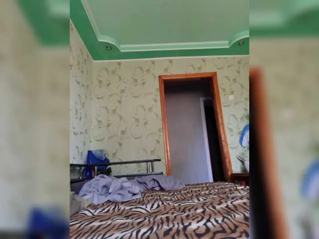 Live sex webcam photo for Alex19901990 #291430392
