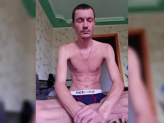 Live sex webcam photo for Alex19901990 #291607443