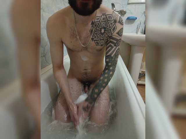 Live sex webcam photo for AlexAlexcam69 #290830186