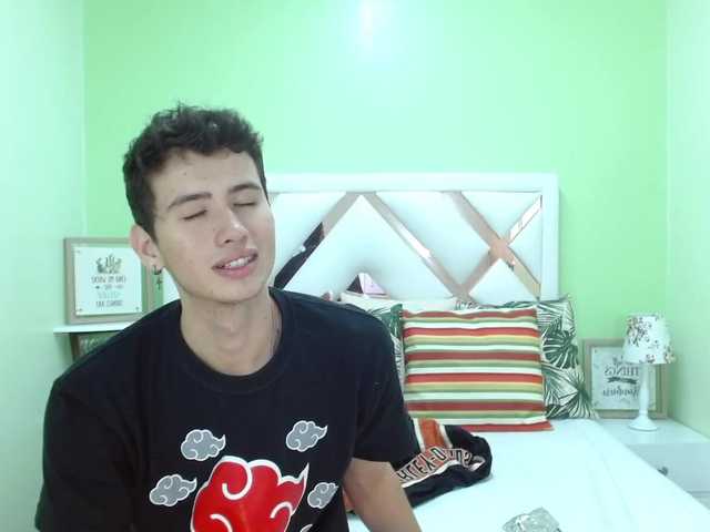 Live sex webcam photo for AlexAndCaroll #274816670