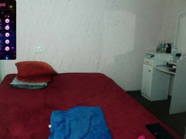 Live sex webcam photo for AlexEdythe #276336766