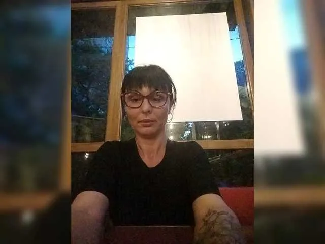 Live sex webcam photo for AlexEdythe #278039563
