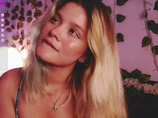 Live sex webcam photo for AlexFiisher #274123684