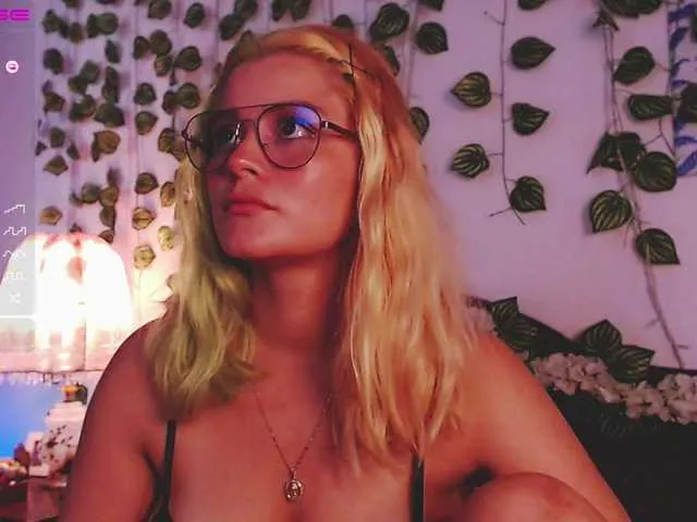 Live sex webcam photo for AlexFiisher #274294732