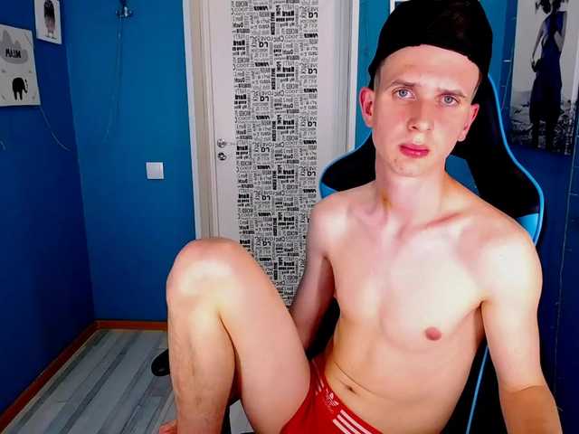 Live sex webcam photo for AlexKilt #273807651