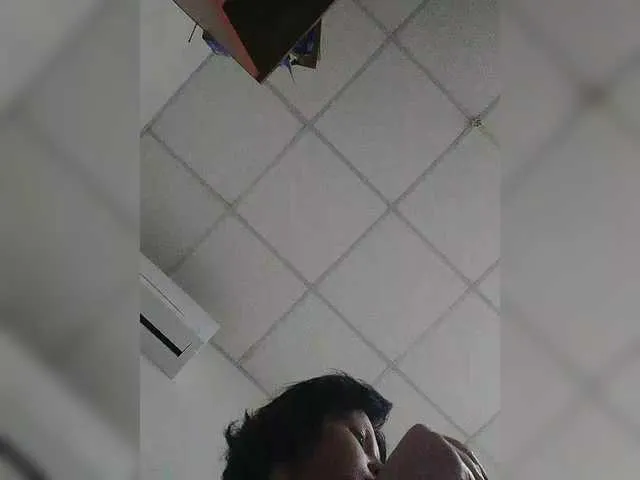 Live sex webcam photo for AlexLove68 #292239595