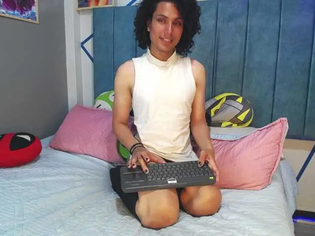 Live sex webcam photo for AlexTehiir #291687925