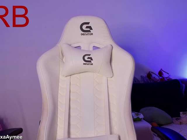 Live sex webcam photo for AlexaAimee #291911322