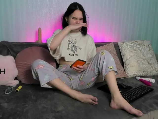 Live sex webcam photo for AlexaBainloth #272159722