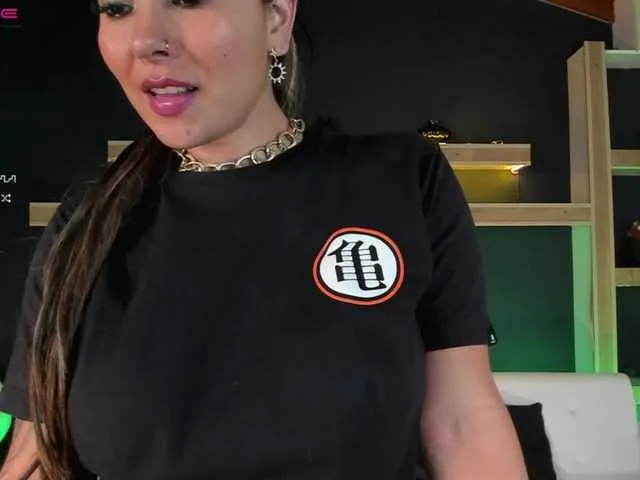 Live sex webcam photo for AlexaField #287991312