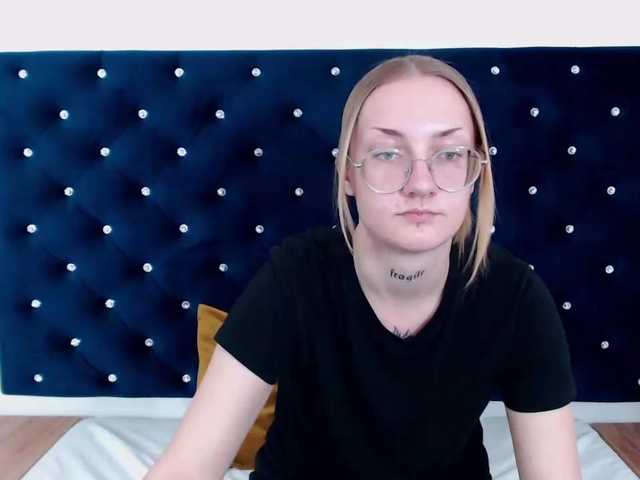 Live sex webcam photo for AlexaKisses #275627003