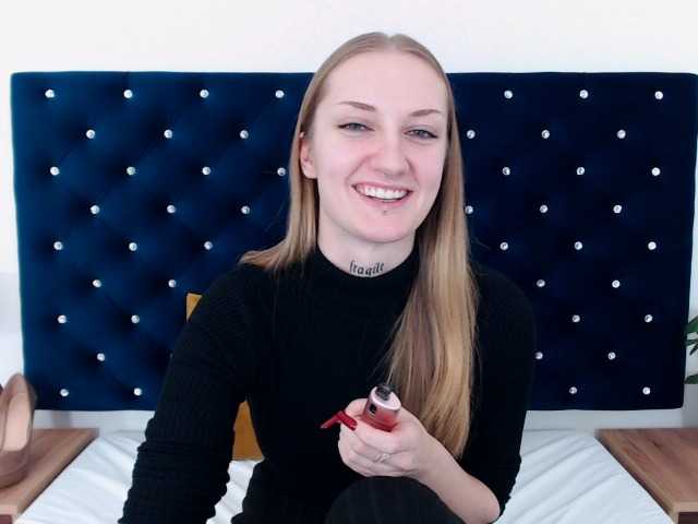 Live sex webcam photo for AlexaKisses #290190720
