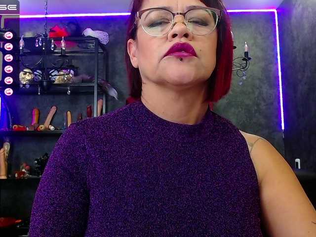 Live sex webcam photo for AlexaRossex #271952142