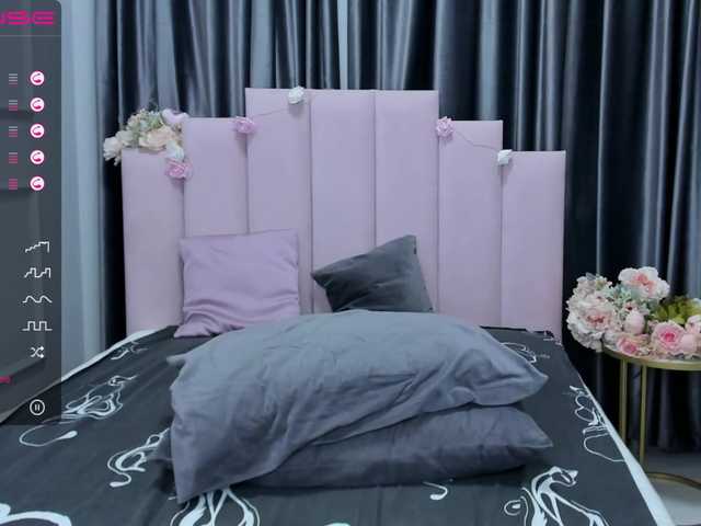 Live sex webcam photo for AlexaSavage #273166210