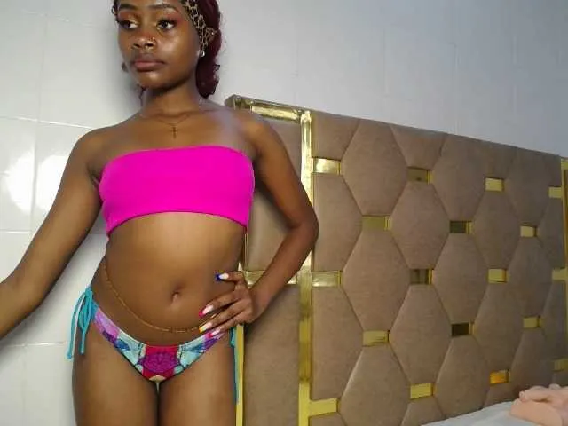 Live sex webcam photo for AlexahJade #294035438