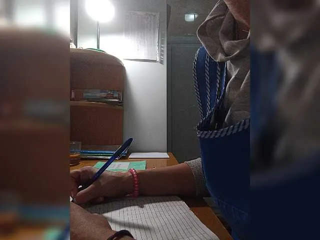 Live sex webcam photo for Alexaksandra #276283580