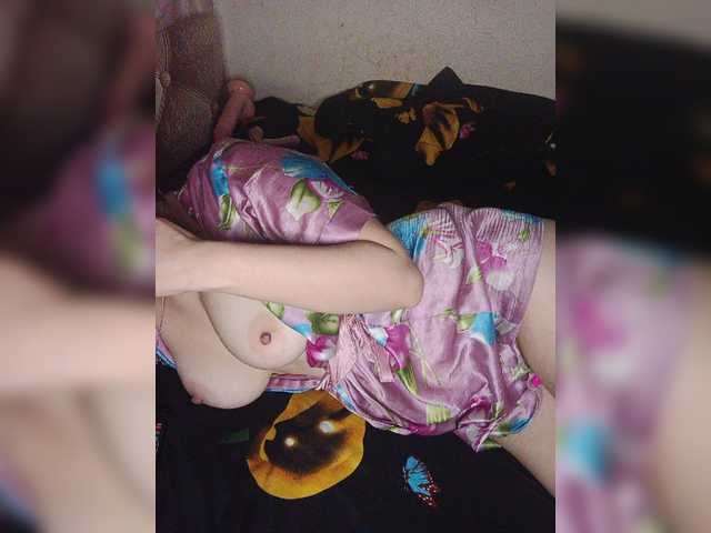 Live sex webcam photo for Alexaksandra #276570404