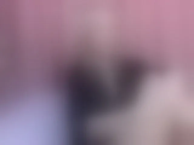 Live sex webcam photo for AlexandraXKitty #293580421