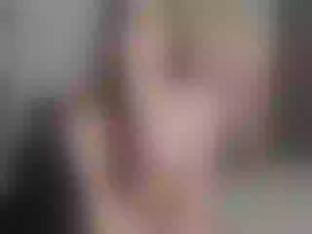 Live sex webcam photo for Alexandraa-16 #277787933