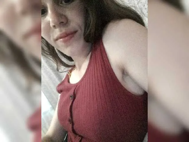 Live sex webcam photo for Alexandria4 #275655614