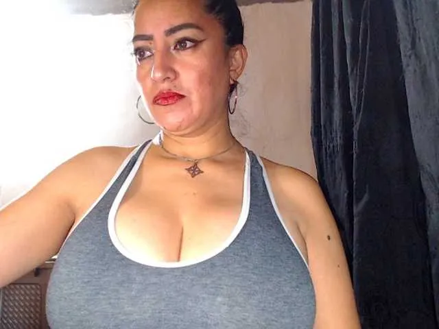 Live sex webcam photo for AlexandrinaFenix #292186364