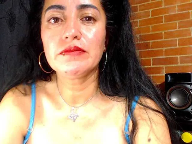 Live sex webcam photo for AlexandrinaFenix #292257677