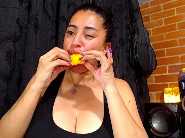 Live sex webcam photo for AlexandrinaFenix #292332080