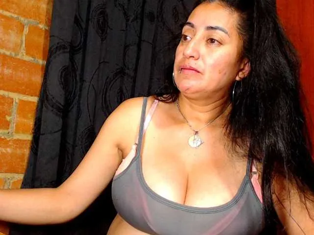 Live sex webcam photo for AlexandrinaFenix #292582259
