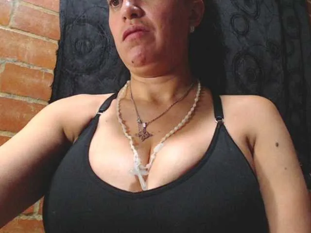 Live sex webcam photo for AlexandrinaFenix #293565851
